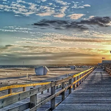 T1 Parque Dos Reis Apartamento